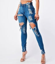 Load image into Gallery viewer, Destruction Jeans
