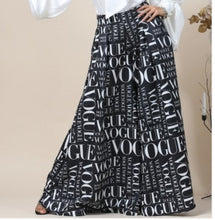 Load image into Gallery viewer, Vogue Palazzo Pants
